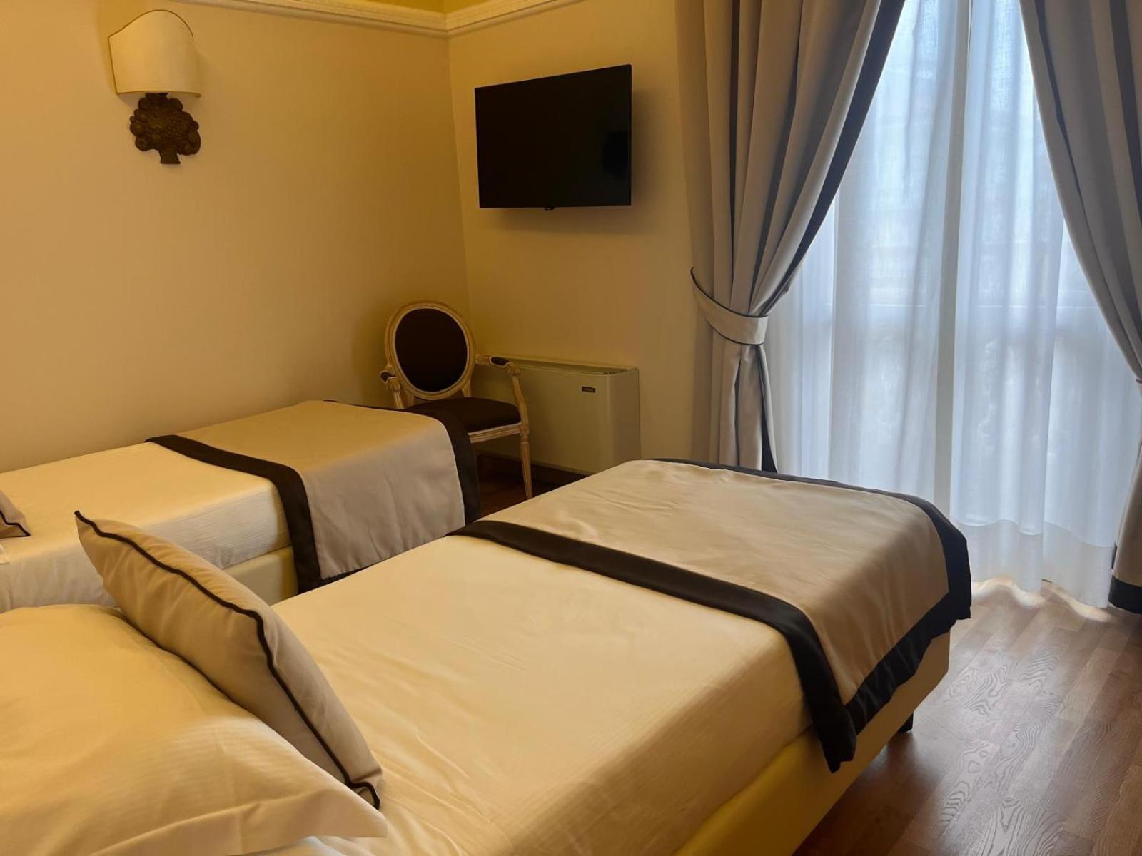 Grand Hotel Vittoria مونتيكاتيني تيرمي المظهر الخارجي الصورة