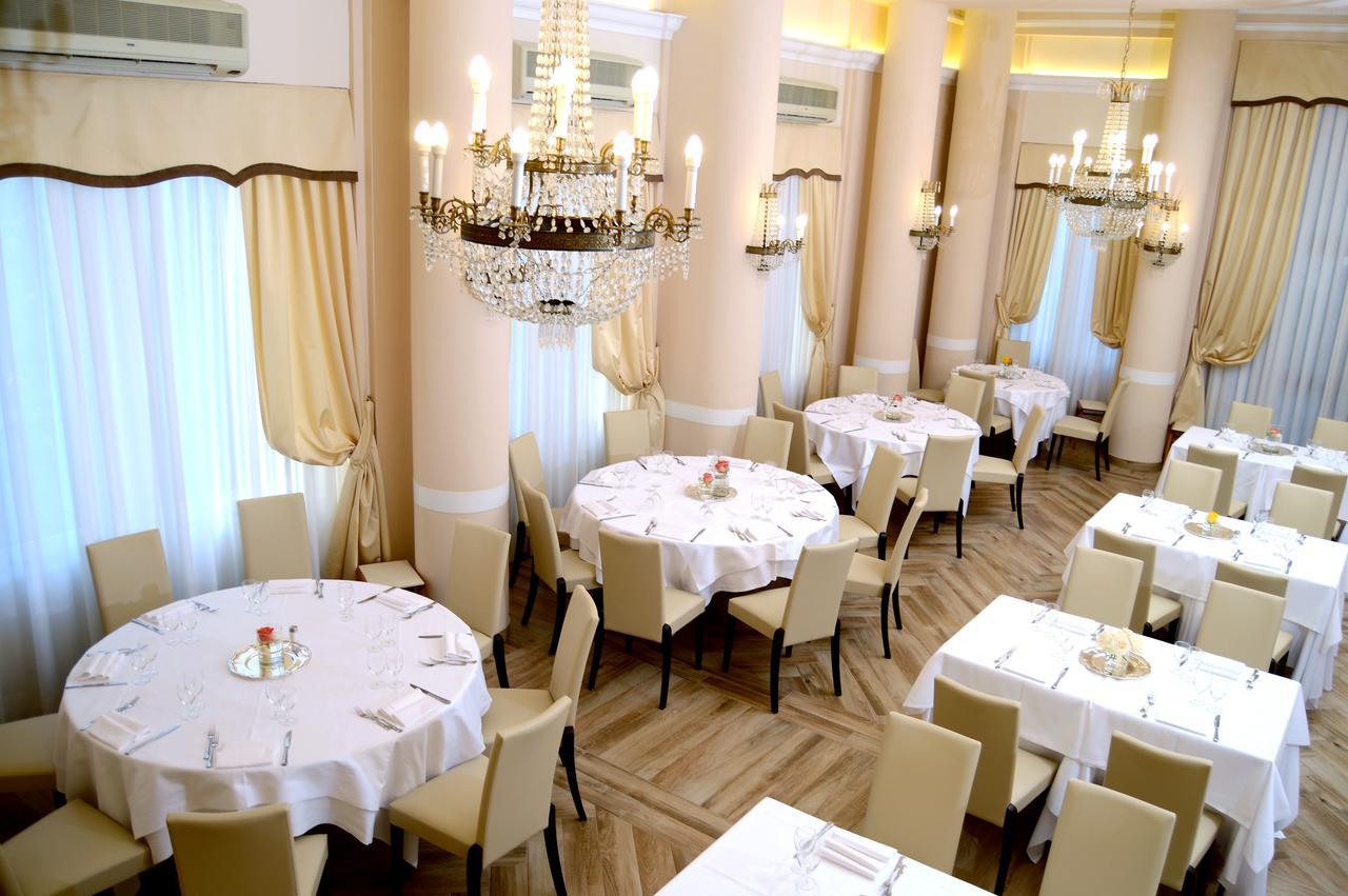 Grand Hotel Vittoria مونتيكاتيني تيرمي المظهر الخارجي الصورة