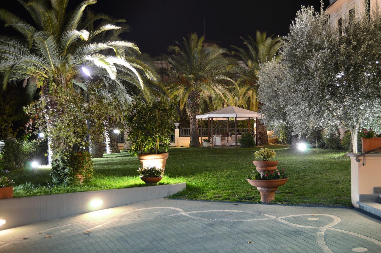 Grand Hotel Vittoria مونتيكاتيني تيرمي المظهر الخارجي الصورة