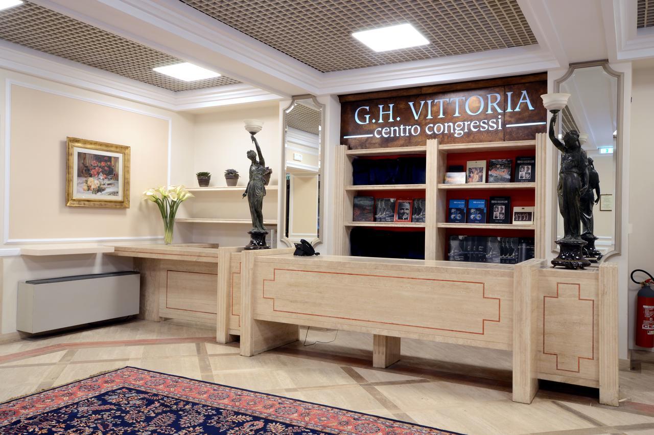 Grand Hotel Vittoria مونتيكاتيني تيرمي المظهر الخارجي الصورة